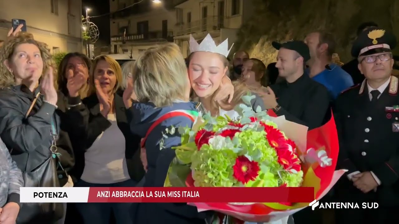 17 SETTEMBRE 2025   ANZI PZ   ABBRACCIA LA SUA MISS ITALIA