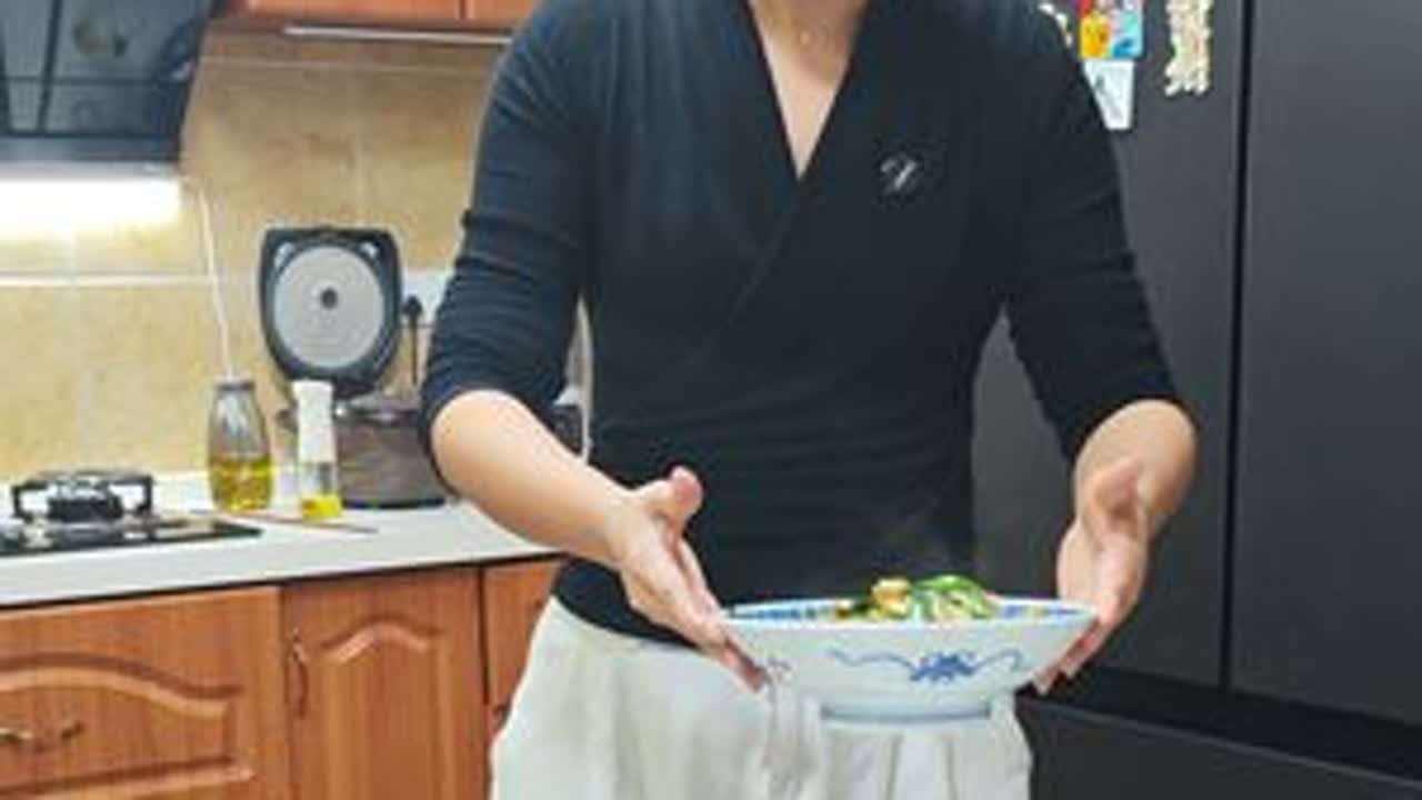 坐标苏州张家港，看看90后妈妈给三代人做的晚餐，今天去乡下接了老妈来市区，做了她爱吃的菜，做饭人做大的成就感无非就是做的菜家人都消灭光吧#我的厨房日记 #家常菜 #生活vlog日常记录
