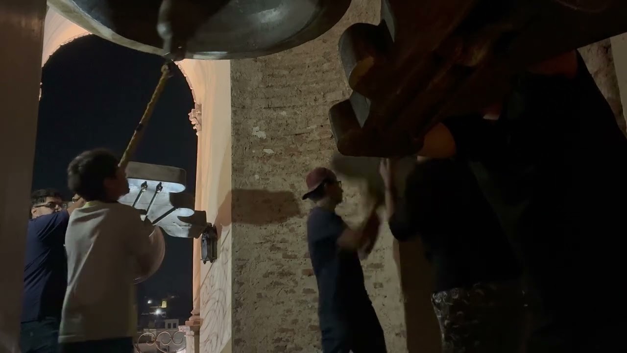 Repique de Campanas Tercera Llamada Parroquia de San Francisco Tepatitlán 