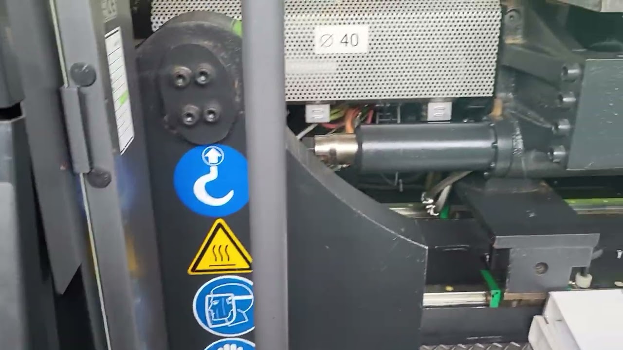 Gebrauchte Spritzgie&szlig;maschine ENGEL e-motion 440-100