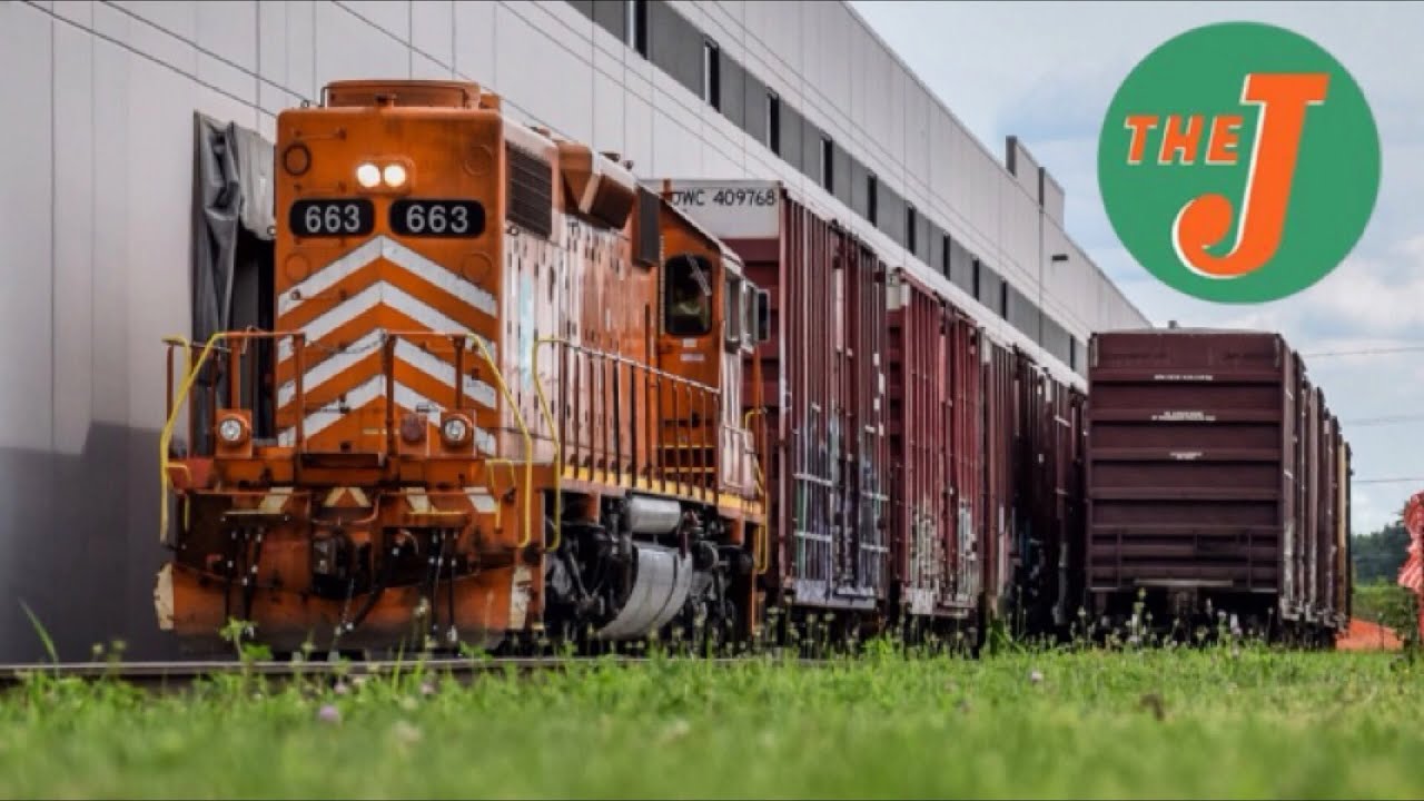 Switching Operations on the old EJ&E In Sauk Village, IL with EJ&E #663!