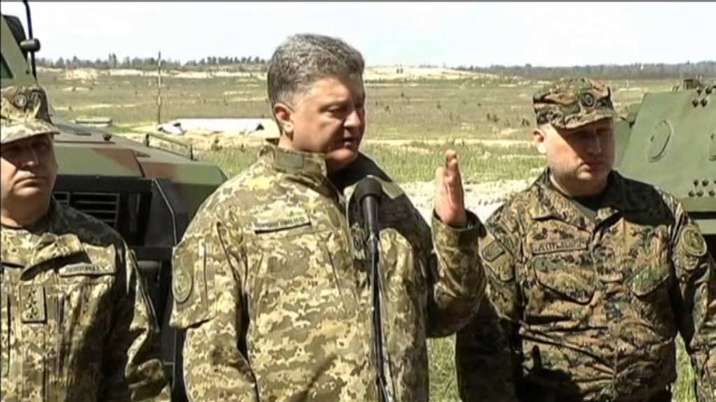Ukraine's New Army Tech: Poroshenko inspects new weapons produced by Ukrainian defence industry