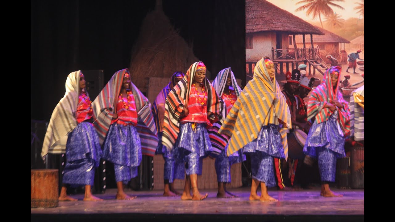 Ballet La linguere Hommage à Abdou Aziz Samb