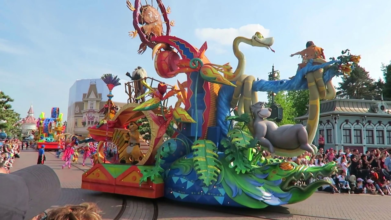 Disneyland Paris - Disney Stars on Parade