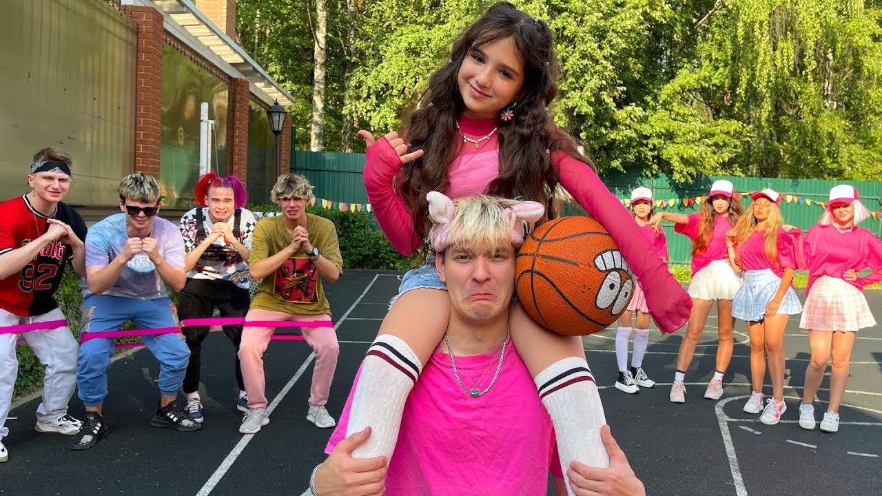 Amina MANAGERT Basketballspieler? 😎 Teenager sind schockiert! Kamil Kapit&auml;n der M&auml;dchen | KiKiDo