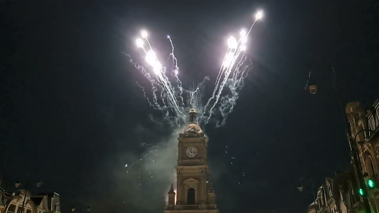 Feu d'artifice 13 juillet à Lens sur le thème du foot