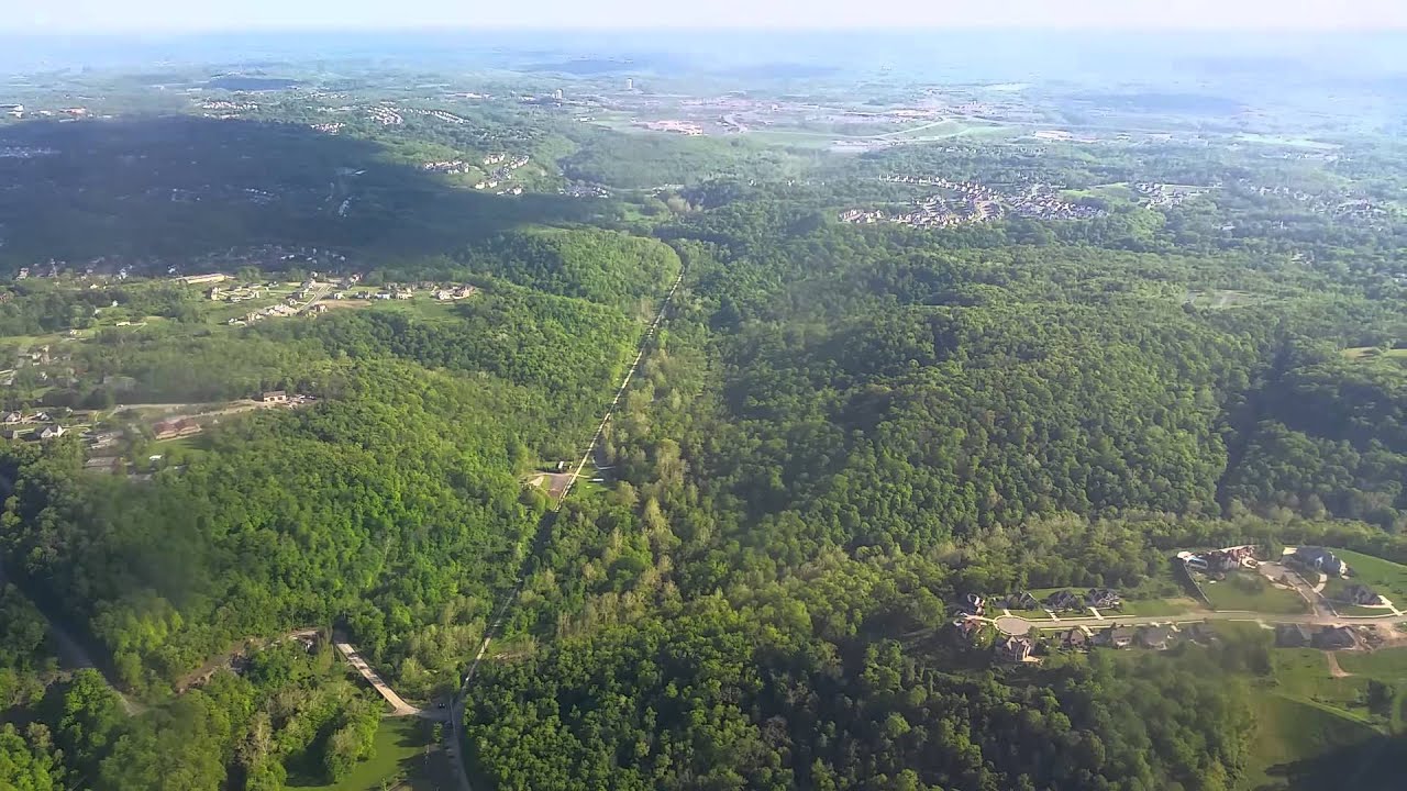 Landing at Pittsburgh International Airport - May 2014