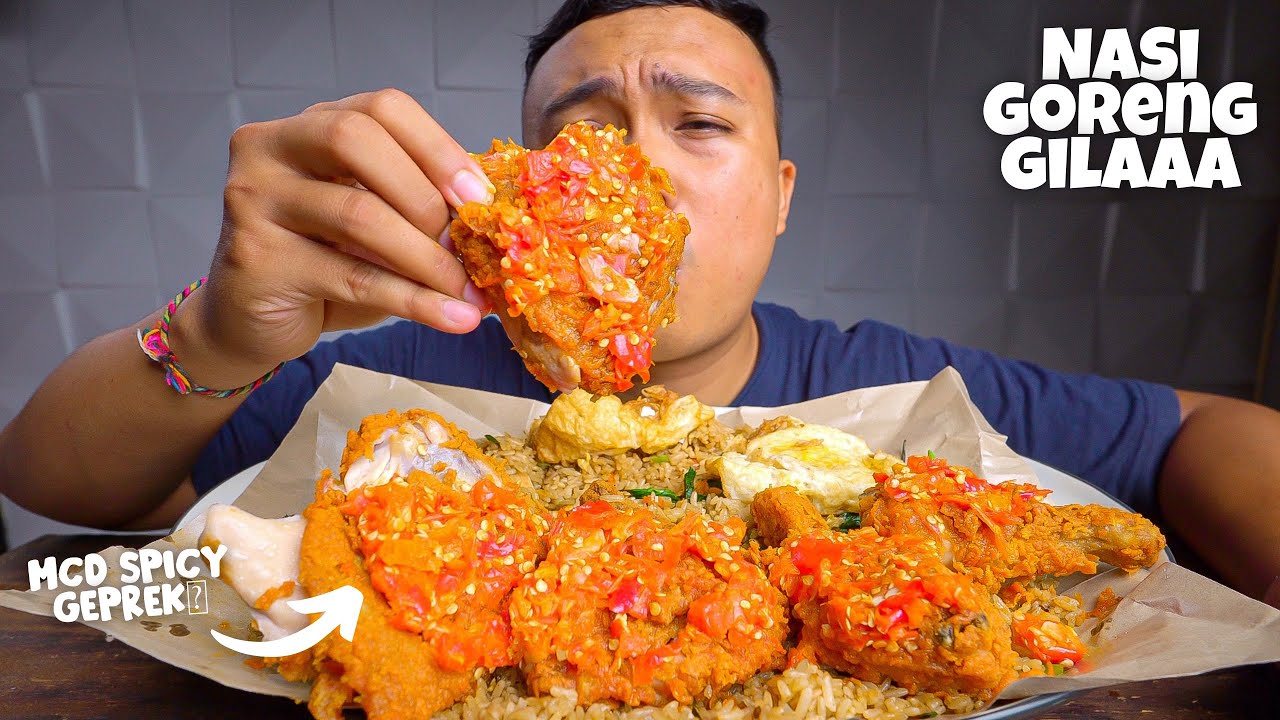 MUKBANG NASI GORENG PAKE AYAM CRISPY SPICY MCD🥵 MAKAN PEDAS INDONESIA