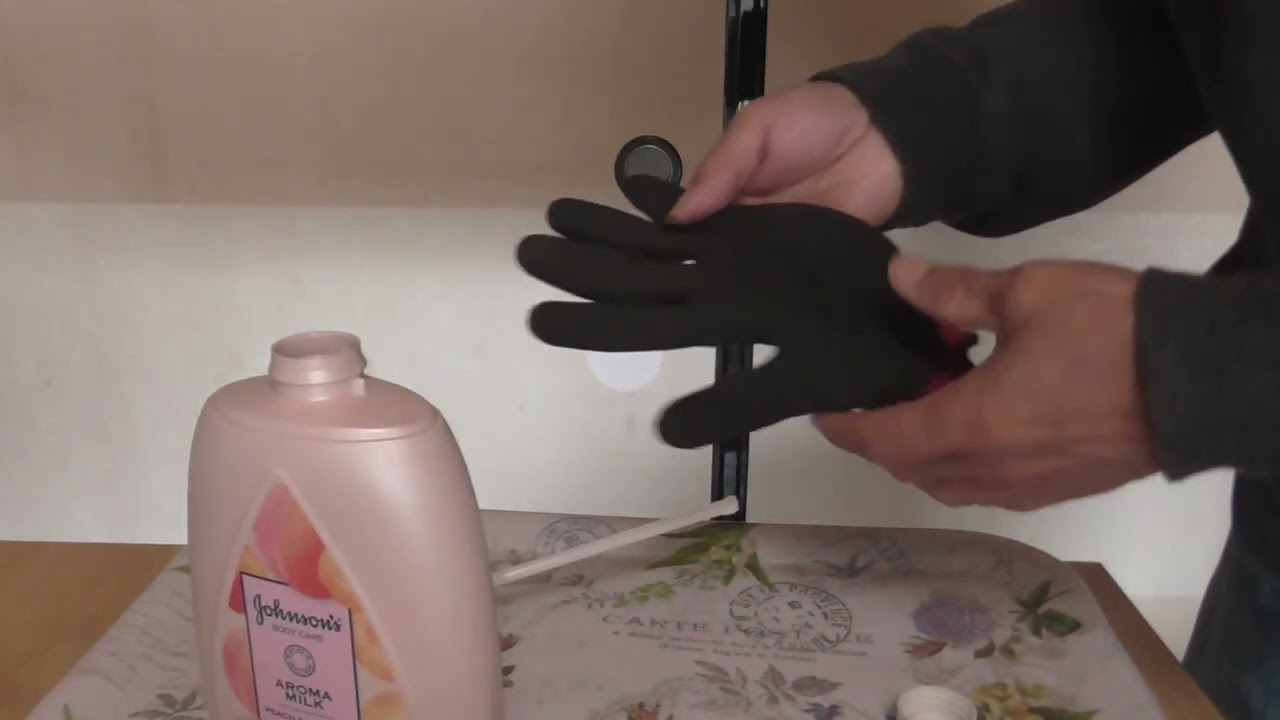 johnson bodycare ジョンソンボディケア (保湿クリーム) の容器の開けかた 2025-12-04