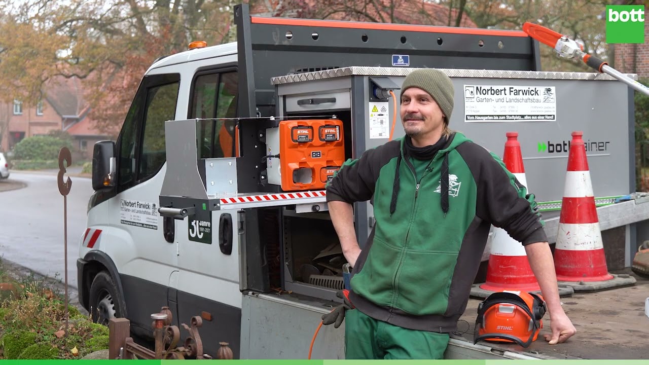 Praxistest: GaLaBau mit dem bottTainer powered by STIHL | Fahrzeugeinrichtung