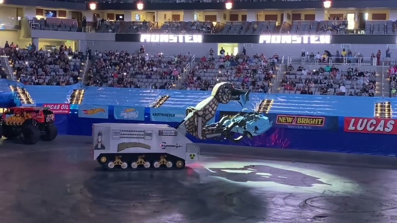Hot wheels MEGASAURUS