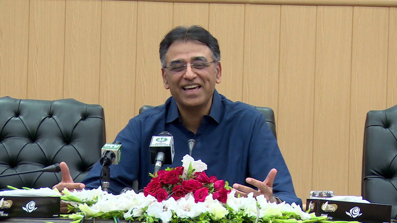 'Time to Take Difficult Decisions': Asad Umar Steps Down as Finance Minister