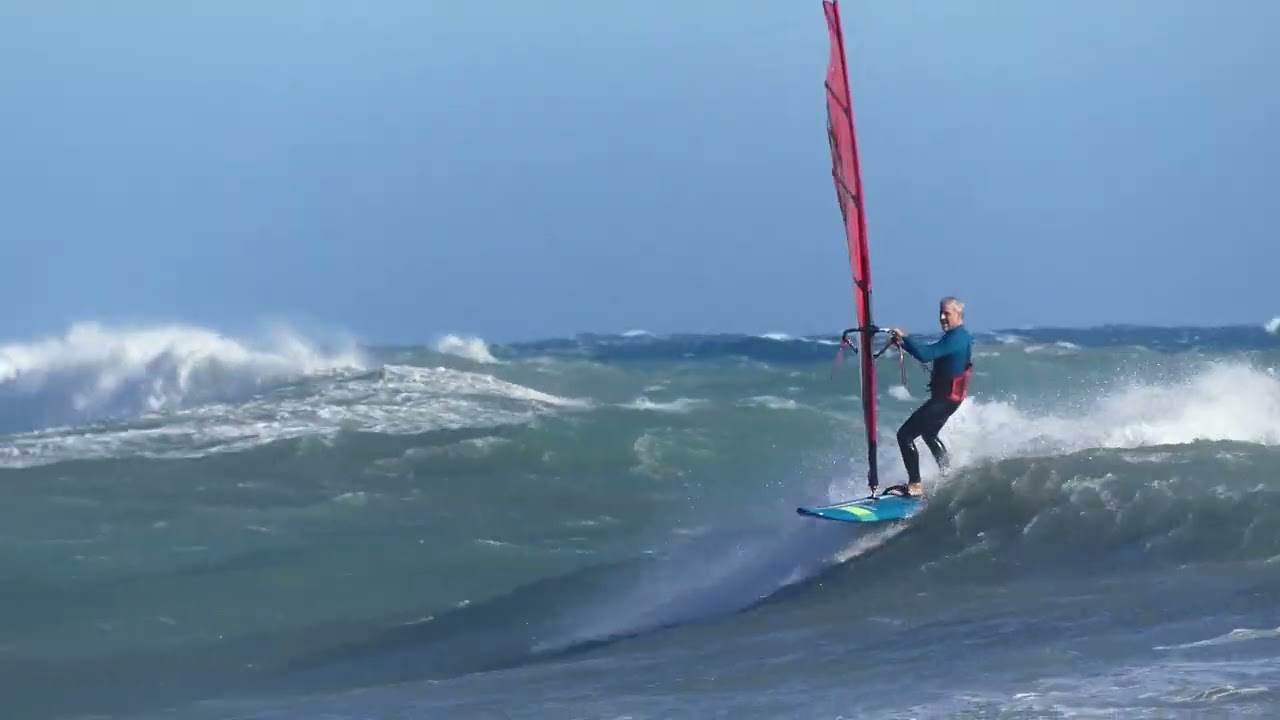 Windsurfing: Spiaggia d'Oro, Imperia, 27/10/2023 - XXL