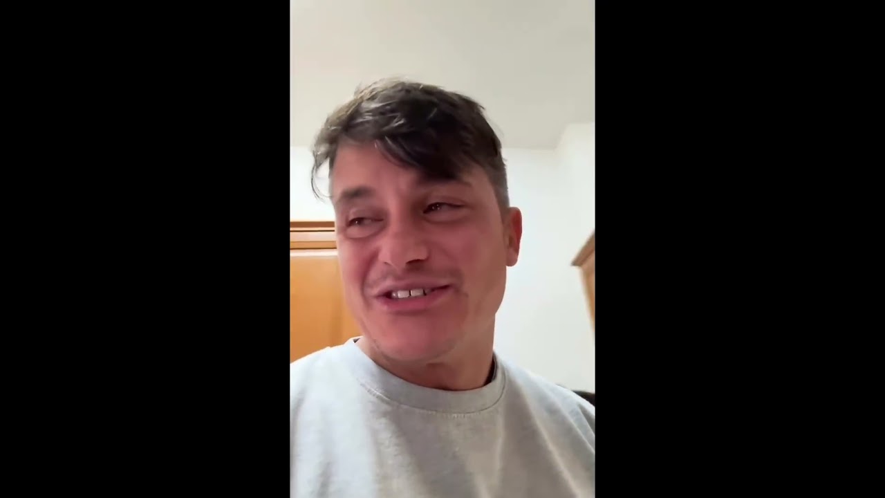 Nonno Faustino ghiotto di gelato 🐊😂😂🐊