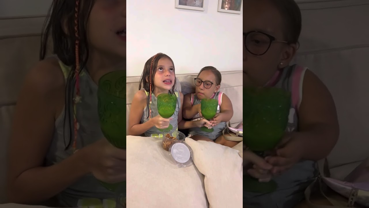 Ela não queria Dividir o lanche- Jessica e Mc Divertida