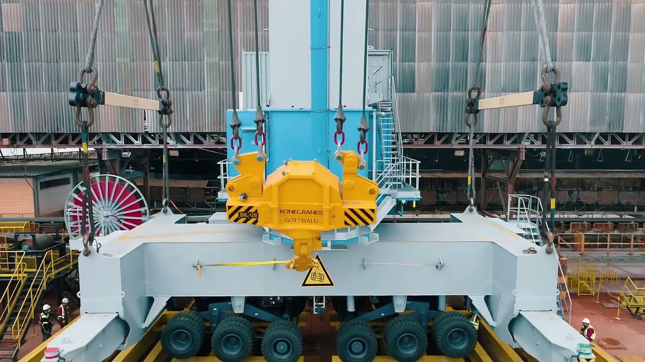Guindaste Konecranes Gottwald MHC GHMK 4406 B: entrega para o cliente Norsk Hydro