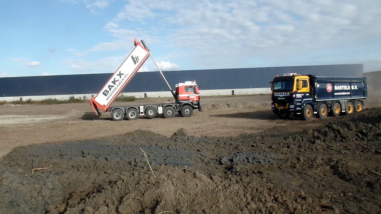 MAN 10X8 KIPPER IN ACTION BORCHWERF ROOSENDAAL