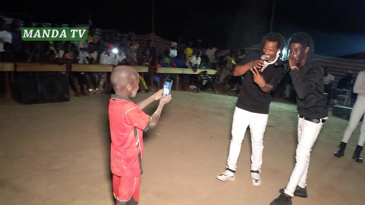 Vivez le concert de Ndongo daaraji  et son Groupe Ngaluuji Kongol à Koudang Mayo Gambie.