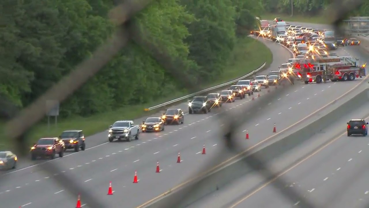 Raleigh crash forces I-40 down to one lane in both directions