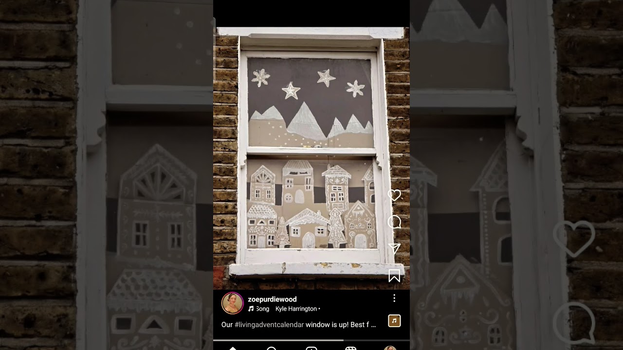 Our #livingadventcalendar window is up! Happy 21st Dec! #windowdecorations #gingerbread