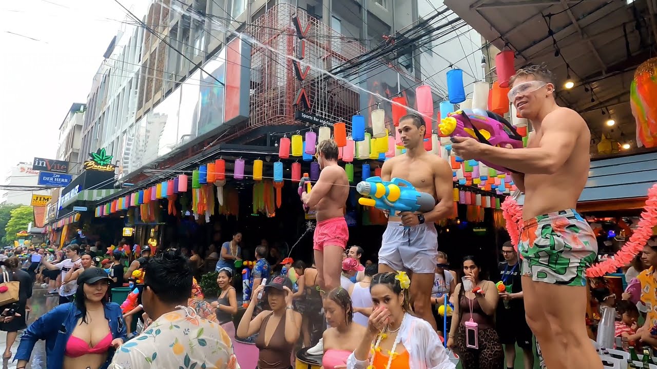 Songkran in Bangkok 2025 4K - Sukhumvit, Nana, Soi Cowboy, EmSphere - Bangkok 🇹🇭 Thailand