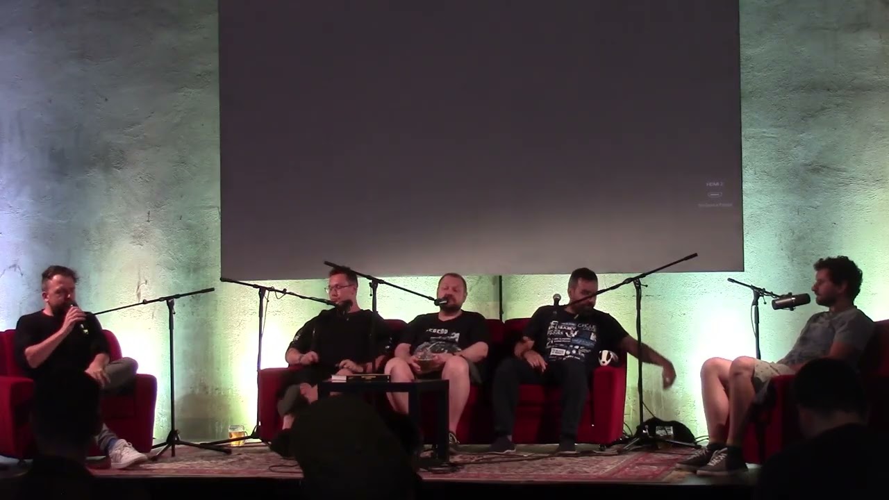 MZ Live Živě z Letn&iacute; podcastov&eacute; sc&eacute;ny nejen o superhrdinech