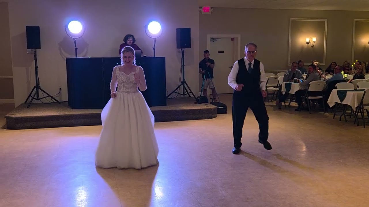BEST FATHER DAUGHTER DANCE - totally surprised their wedding guests!!