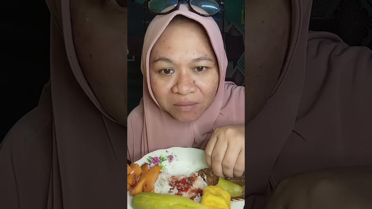 Ikan asin dan sosis timun rebus ‼️