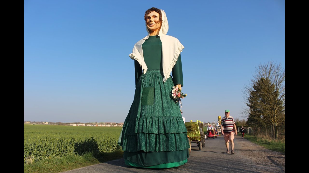 SUIPPES | LE CARNAVAL ET SES GÉANTS CHAMPENOIS
