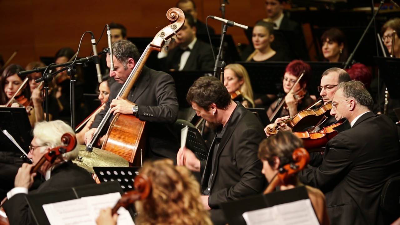 Jülide Özçelik & Emre Oktayoğlu & İDSO - Her Şey Seninle Güzel