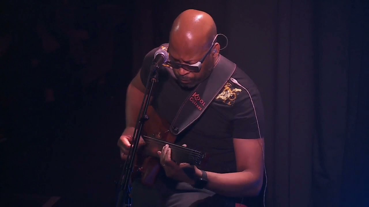 HeyJoe - Lionel Loueke, Fretless guitar - Ziv Ravitz, Drums - Duo Live cover