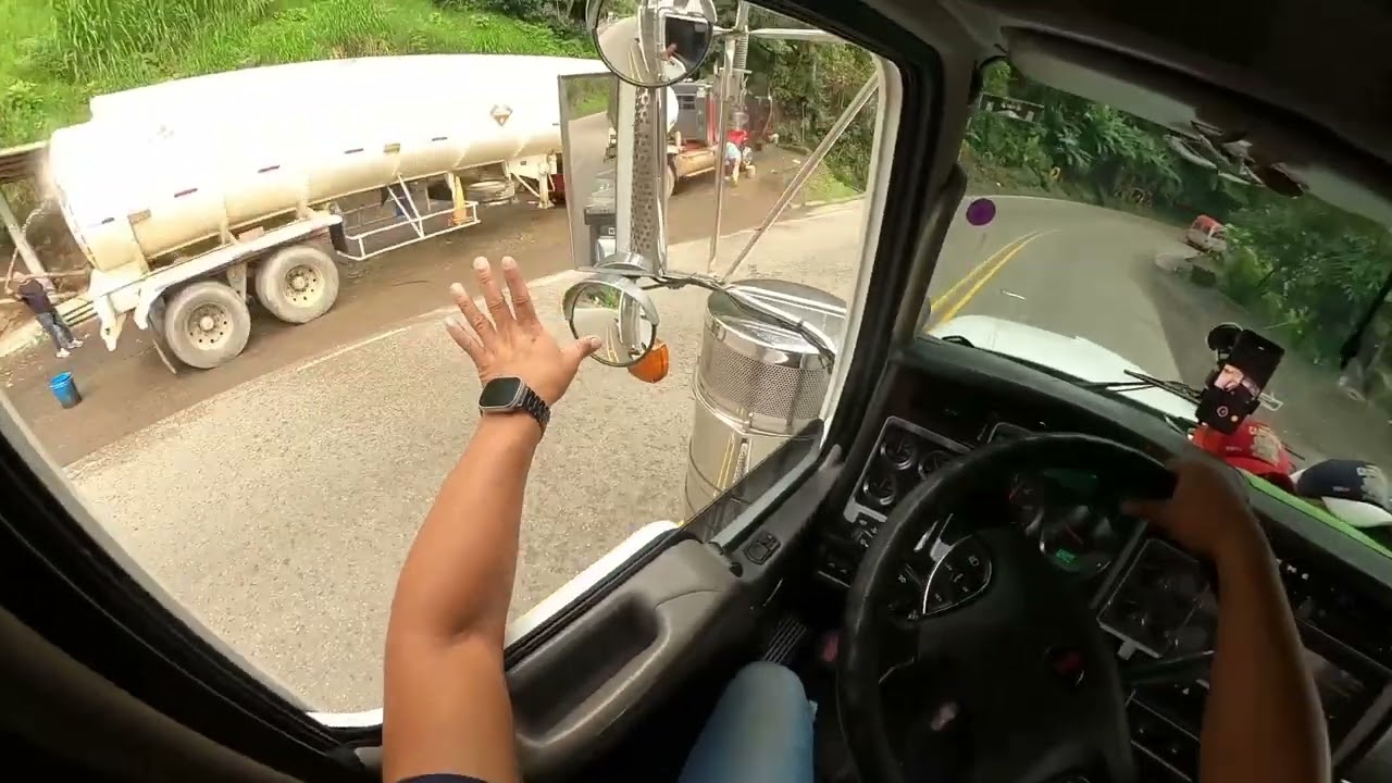 UN DESCENSO PELIGROSO NO VAN A CREER LO QUE PASO EN ESTA RUTA MIRALO COMPLETO 🤔🥹🥹🚧⚠️🤳🙏🇨🇴