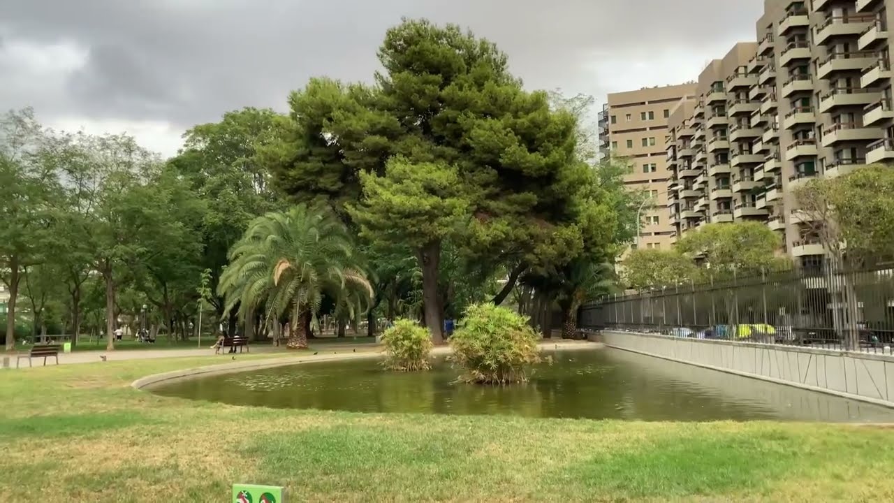 Barcelona Walking Tour Sarrià-Sant Gervasi