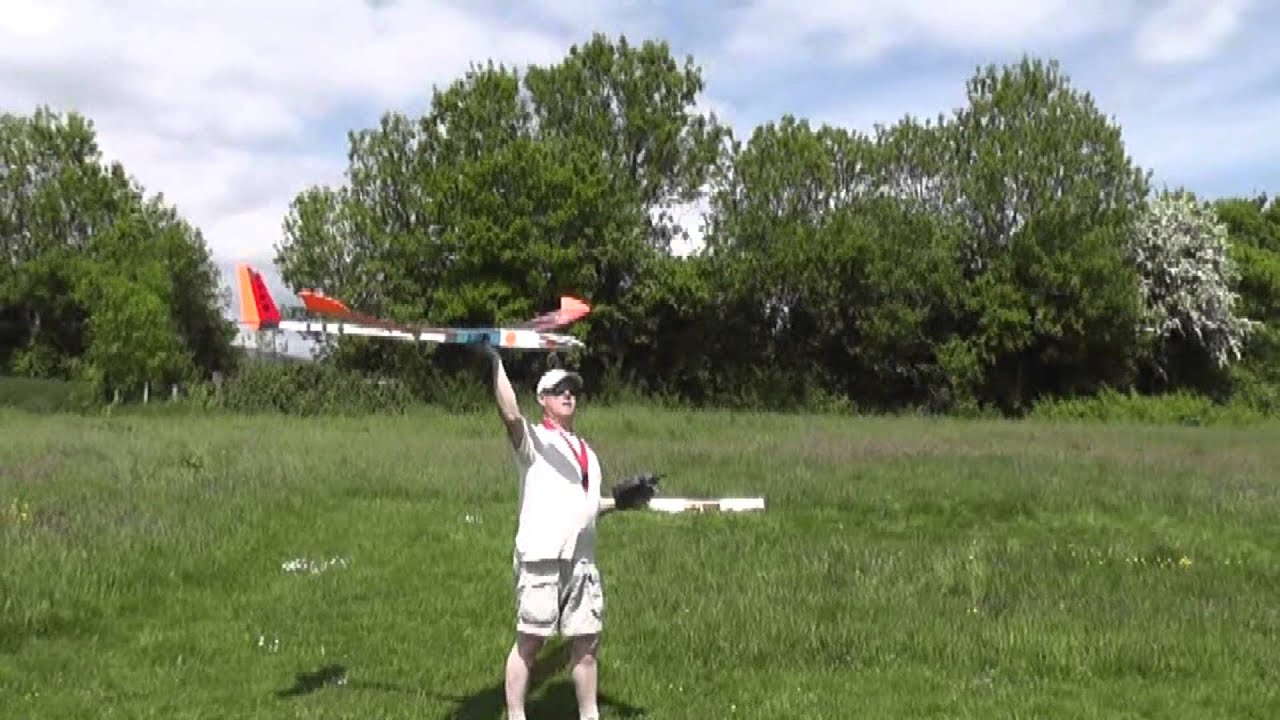 Hollein Thermal Instinct Maiden Flight