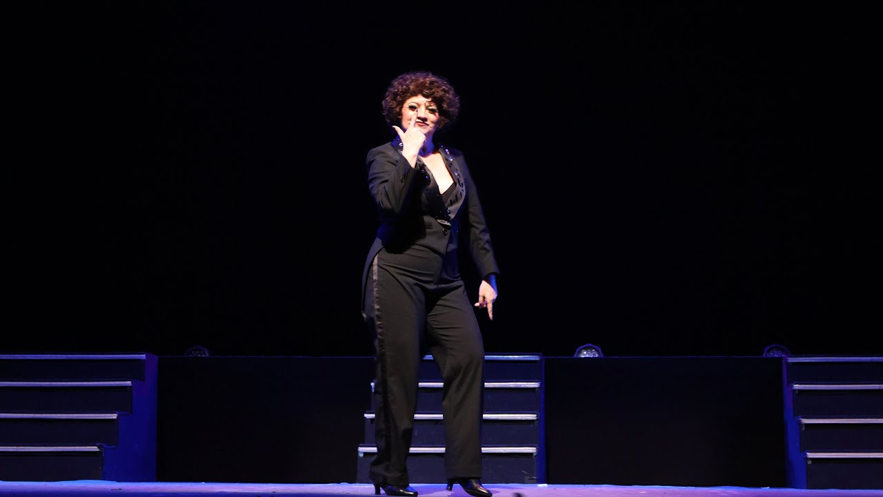 Mami buena es - Chicago el musical MB Mérida