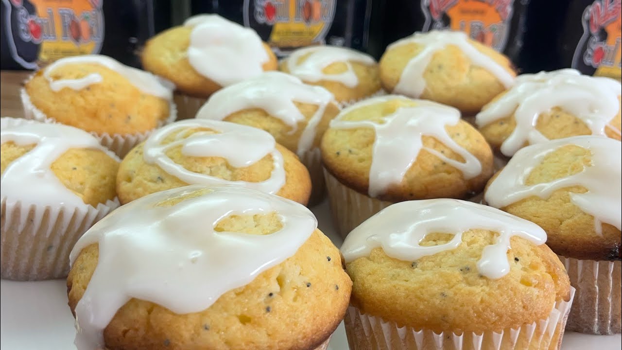 THESE ARE THE BEST LEMON 🍋 MUFFINS I EVER MADE OR EATEN/KRUSTEAZ LEMON 🍋 MUFFIN(POUND CAKE )MIX