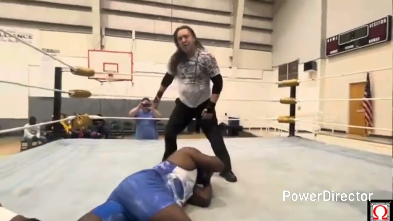 Skyler vs Bobby title match