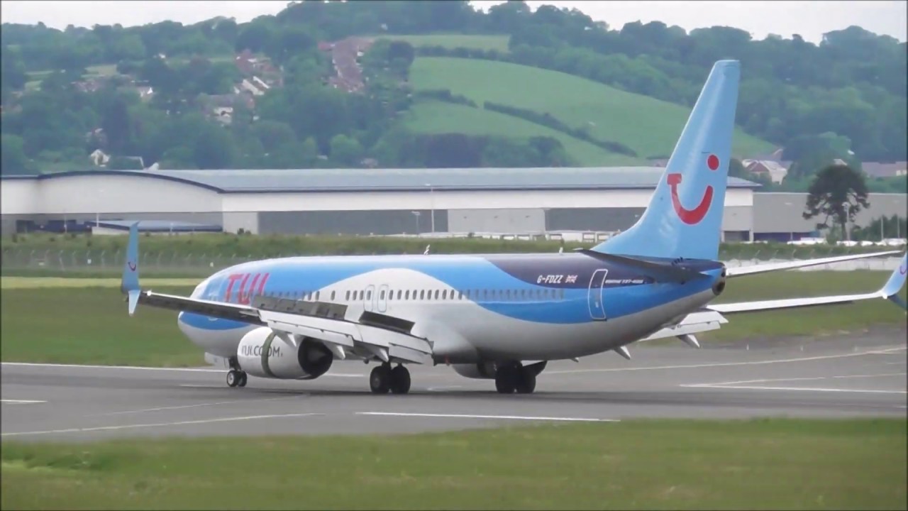 TUI Airways Boeing 737-800 at Exeter Airport 02-06-19