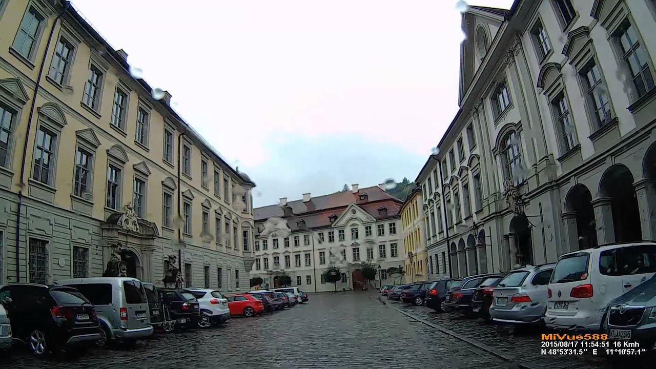 D: Große Kreisstadt Eichstätt. Landkreis Eichstätt. Fahrt durch die Stadt. August 2015