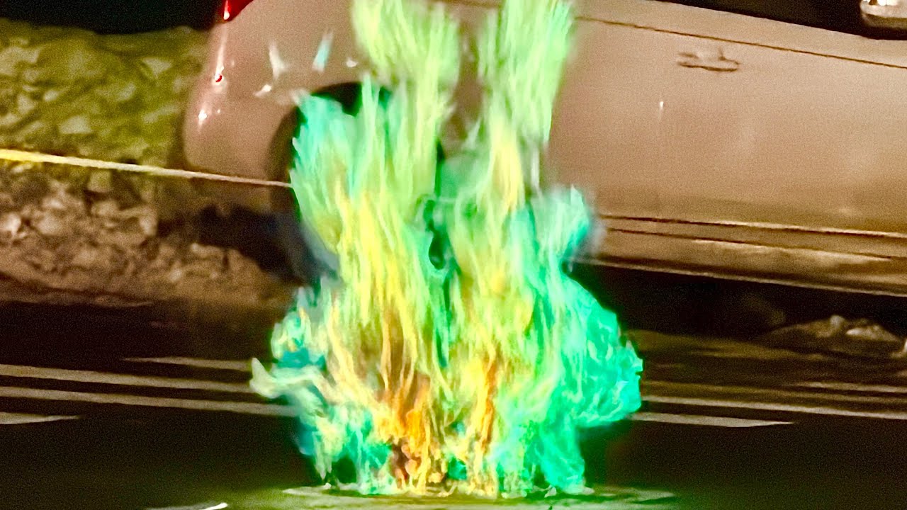 FDNY BOX 2599~FDNY BATTLING MULTIPLE MANHOLE FIRES ON PROSPECT AVENUE IN THE BRONX, NEW YORK CITY