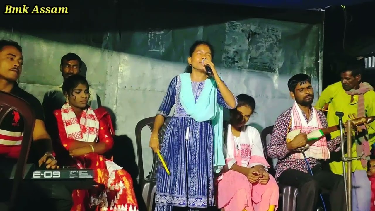কারে দেখায় পোড়া মুখ এই জীবনে হইল না রে সুখ । কণ্ঠশিল্পী : অন্ধ রফিকা , বিচ্ছেদ গান