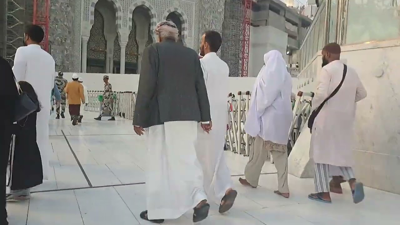 Merdunya azan magrib di masjidil harom al mukaromah gaeeeeis