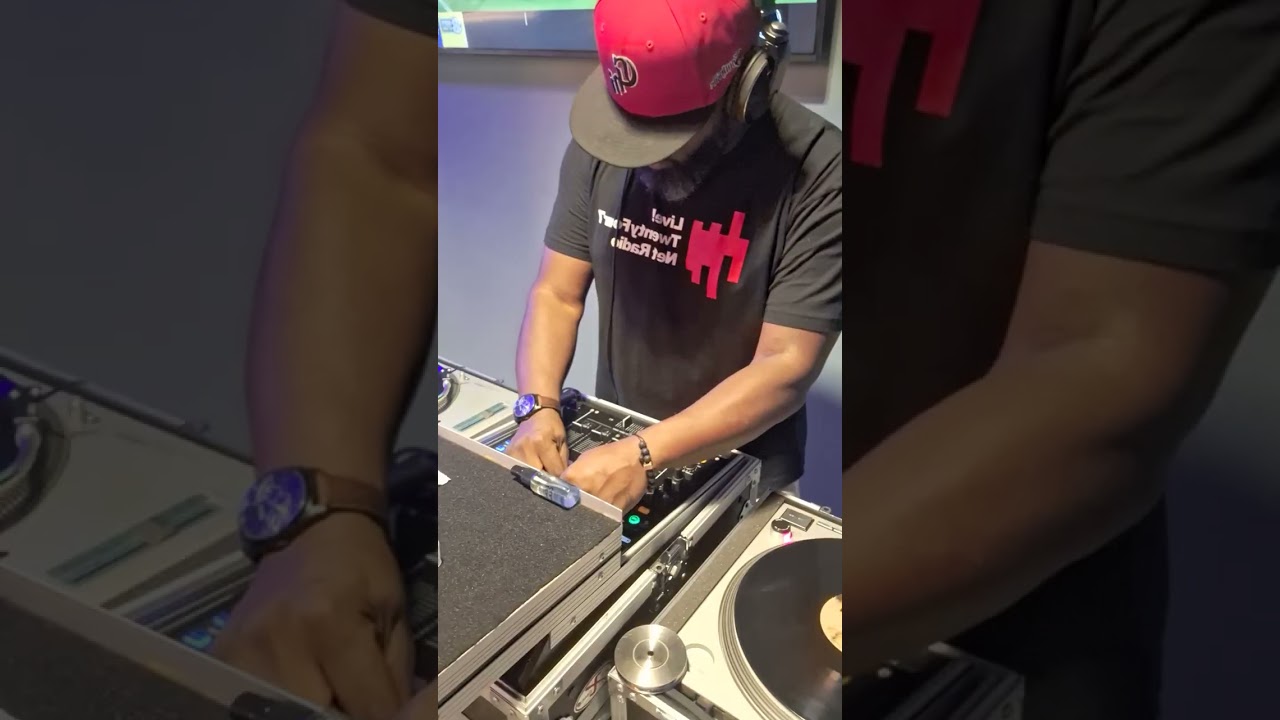 Dj. Sandor Davis live in Austin Texas 2025