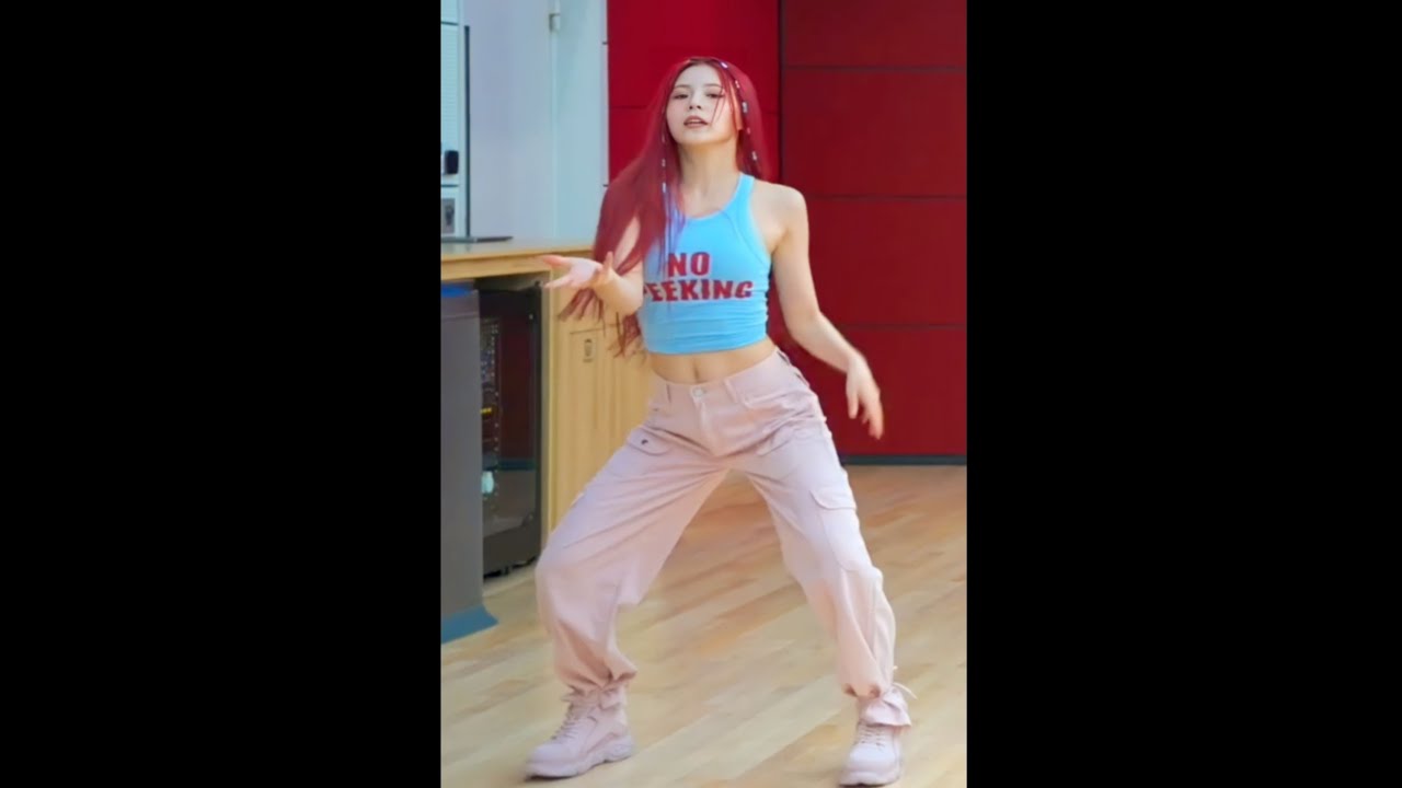 NMIXX - 규진 Kyujiin Focus - 'DICE' Dance Practice
