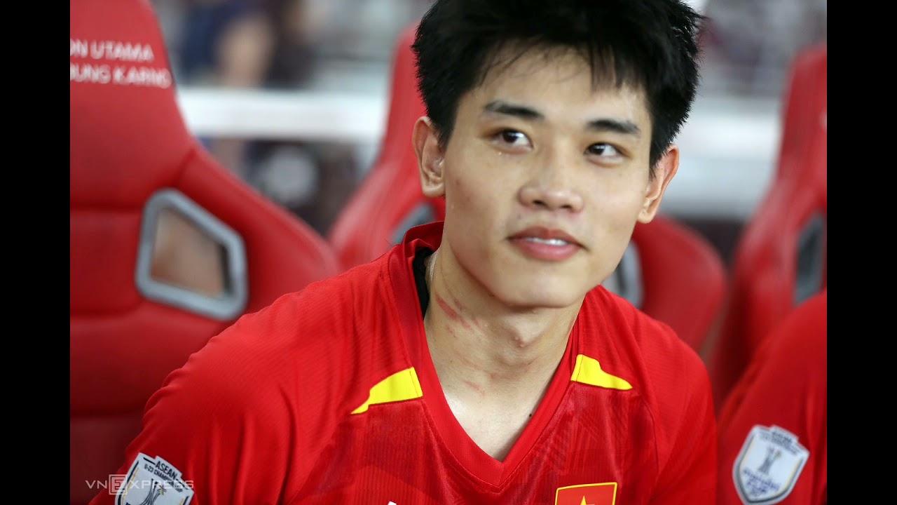 Cầu thủ Nguyễn Đình Bách vua phá lưới
