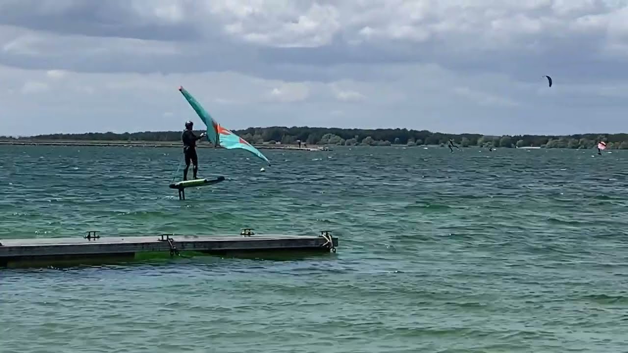 Coup de vent sur le lac de la forêt d'Orient -  Wind, winds, kites, wings & foils   ( 15 June 2024 )