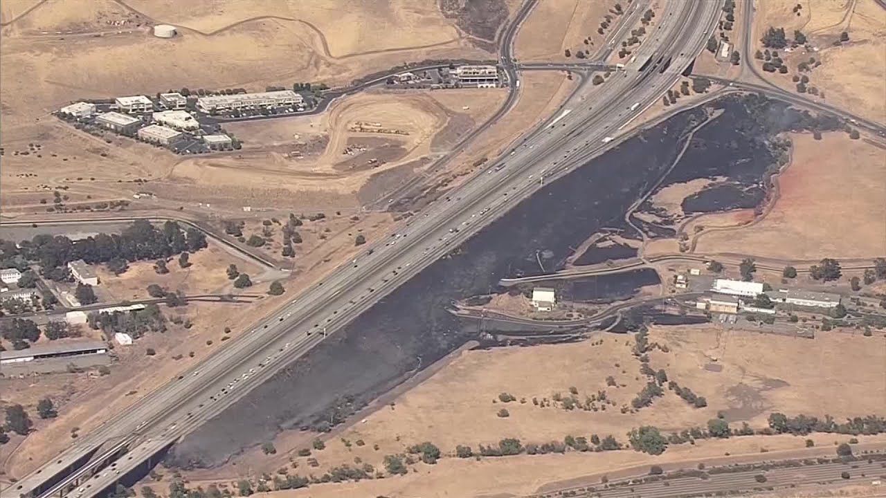 Raw Video: Fire Burns Along Highway 4 In Concord