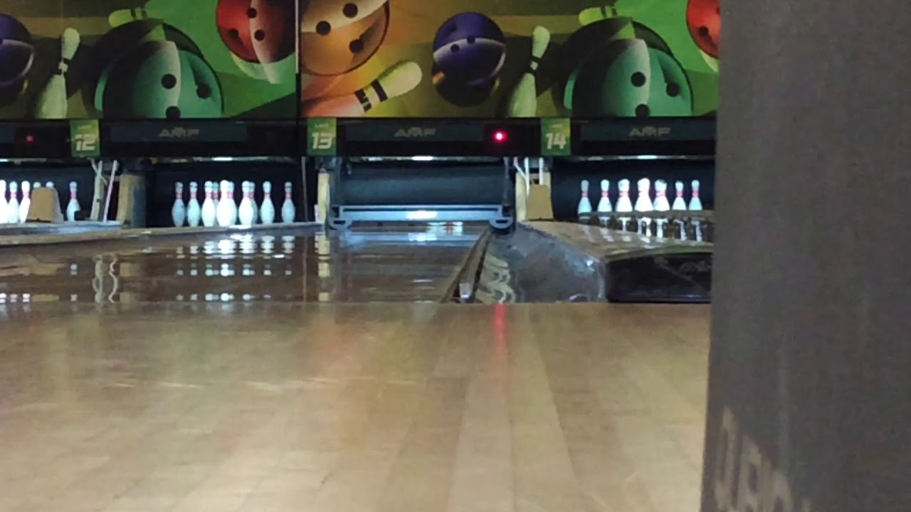 Bowling at SM Bowling center in SM Lanang Premier (8/19/18) Part 1