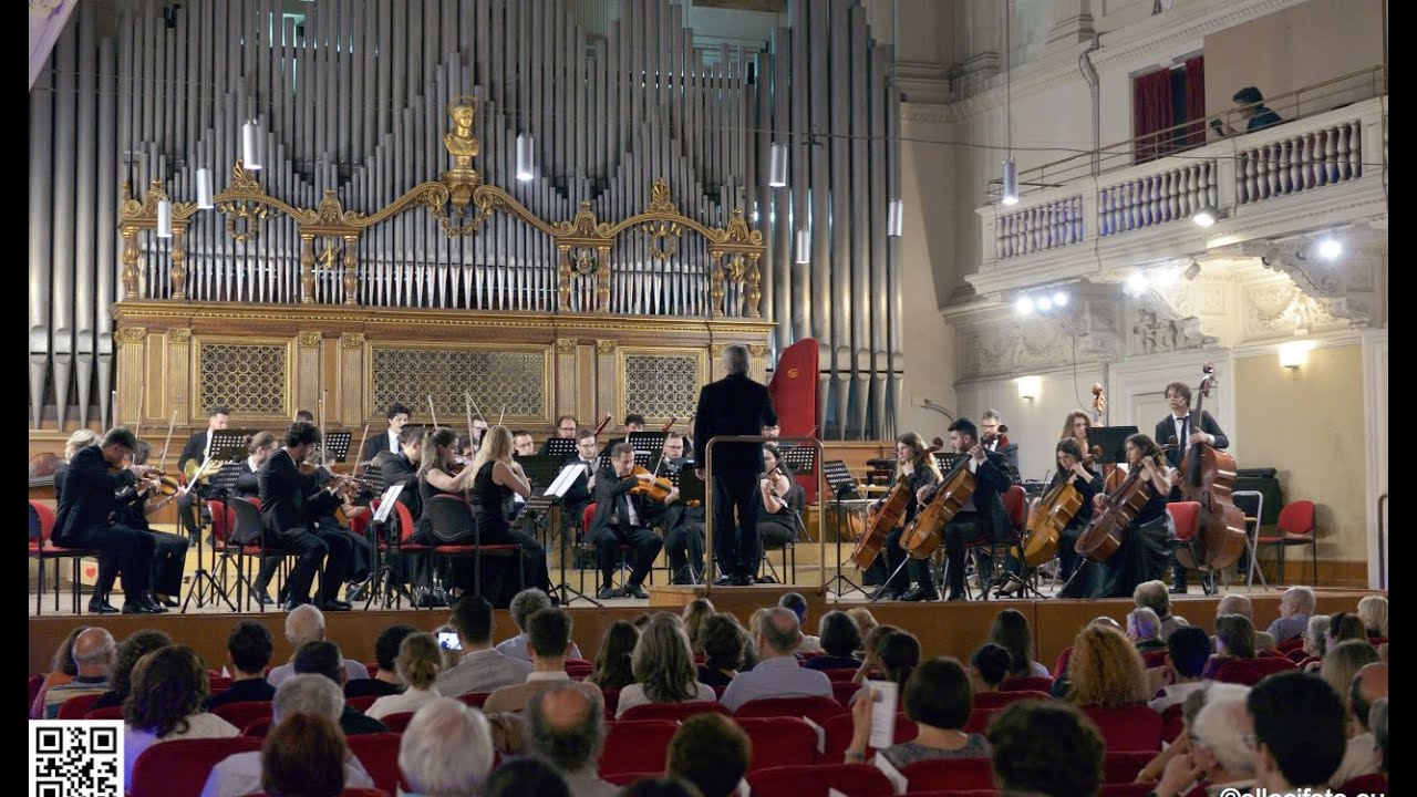 G. ROSSINI - Il barbiere di Siviglia - Ouverture. Massimo Bacci dirige il primo concerto dell'OSCSC.