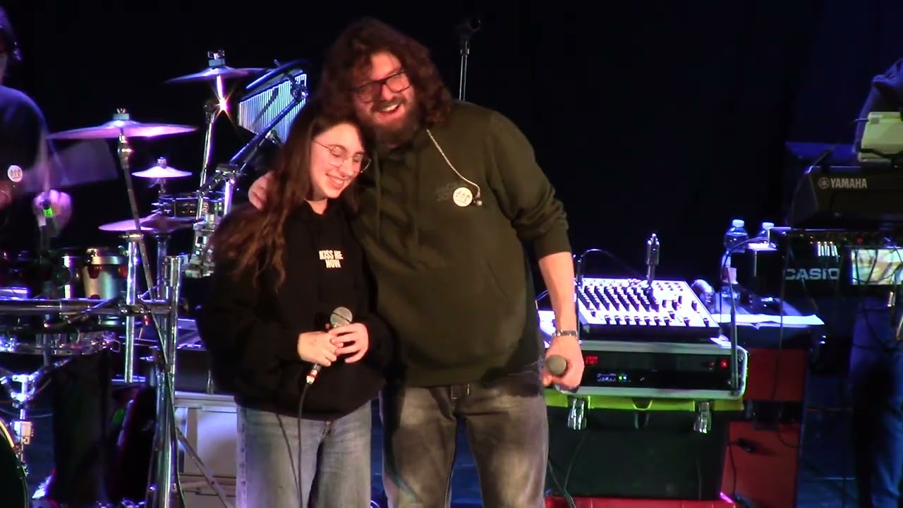 IO VOGLIO VIVERE - GIULIA featuring ALINERE NOMADI TRIBUTE